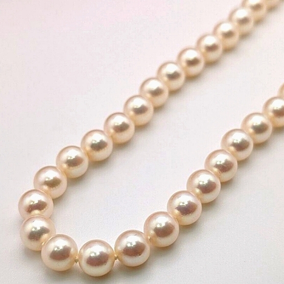 Mikimoto Fine White Cultured High Luster Pearls 18 - Picture 3 of 8